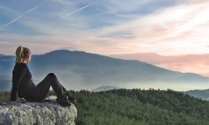 Looking-at-the-horizon